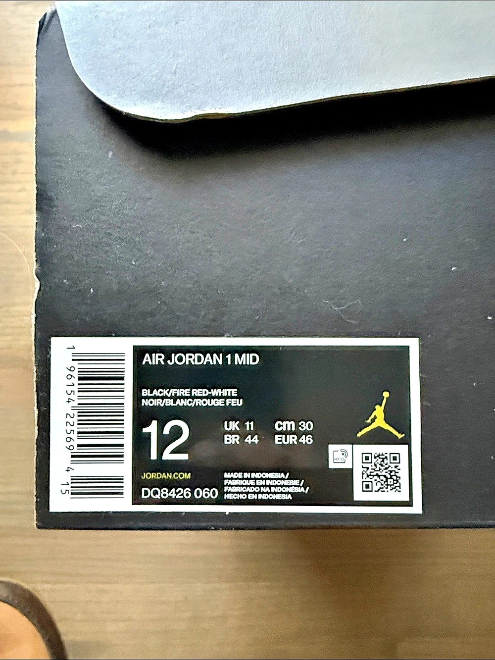Jordan Air Jordan 1 Mid Sneakers Black & Red US 12 Like New - Picture 6 of 6